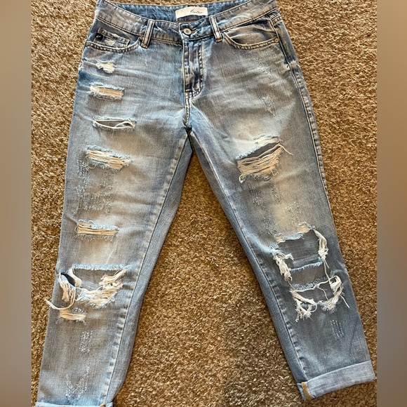 Kancan Distressed Jeans - Picture 2 of 5
